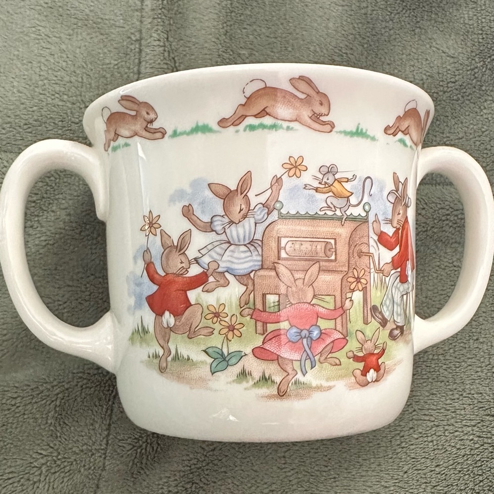 VTG Royal Doulton Bunnikins 2 Handle Cup/Mug Jump Rope/Player Piano